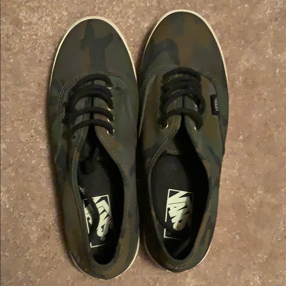 Vans - Picture 1 of 4